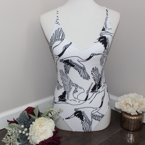 Crane Print Lace Up Back Swimsuit - Picture 7 of 7